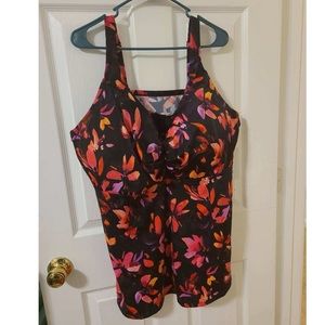 Plus size Swimsuit top with underwire